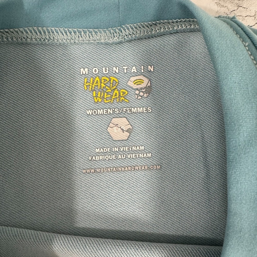 Mountain Hardwear Long Sleeve Tech Tee in Light Blue - Picture 7 of 9